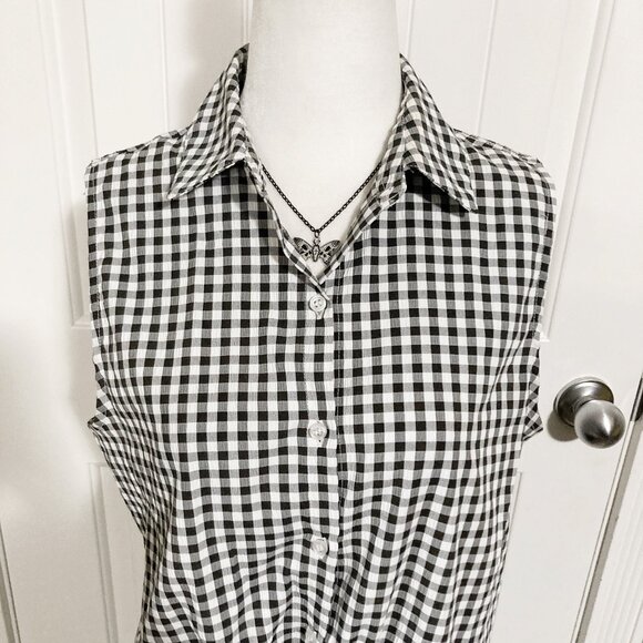 TAMARA H. Black white gingham sleeveless adjustable tie front MEDIUM LARGE shirt - Picture 3 of 14